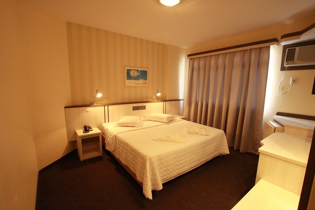 Hotel Blumenau - Balneário Camboriú Exteriör bild