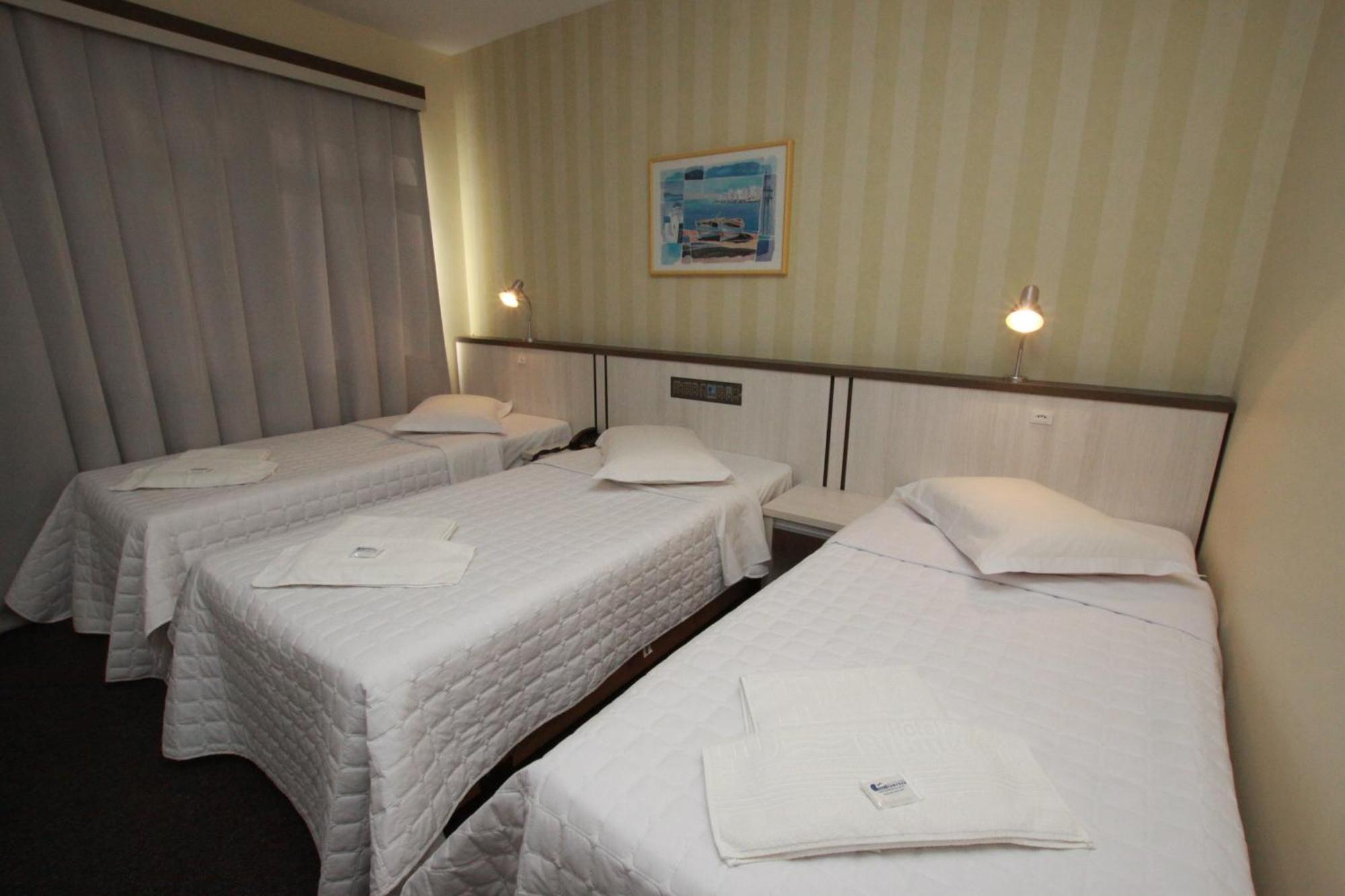 Hotel Blumenau - Balneário Camboriú Rum bild